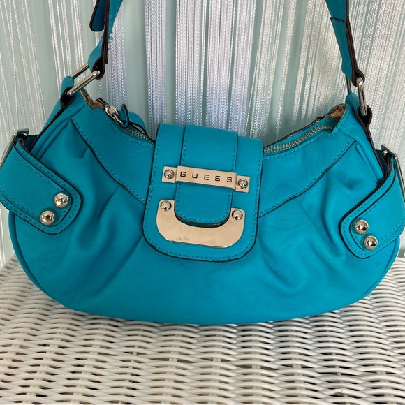 Rare Guess Turquoise Shoulder Bag and Matching Wallet Set Size Small - Picture 4 of 17